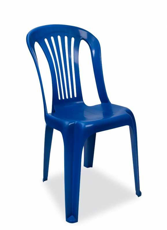 Fabricante de Mesa Plástico com 4 Cadeiras Araxá - Conjunto de
